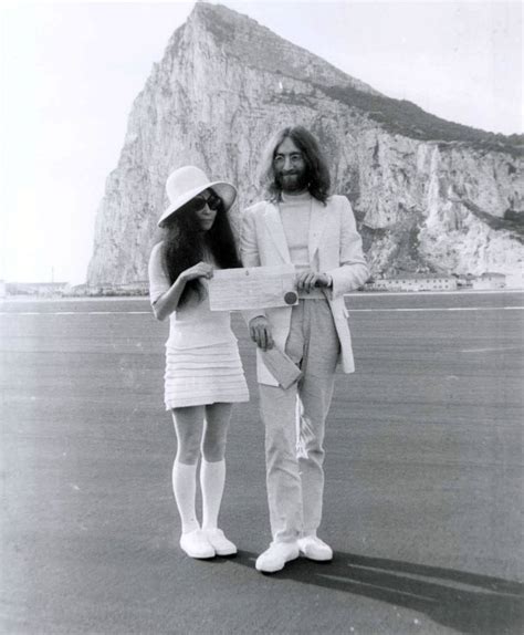 yoko ono and lennon sexuality|John Lennon: Yoko Ono on what Beatles star said。